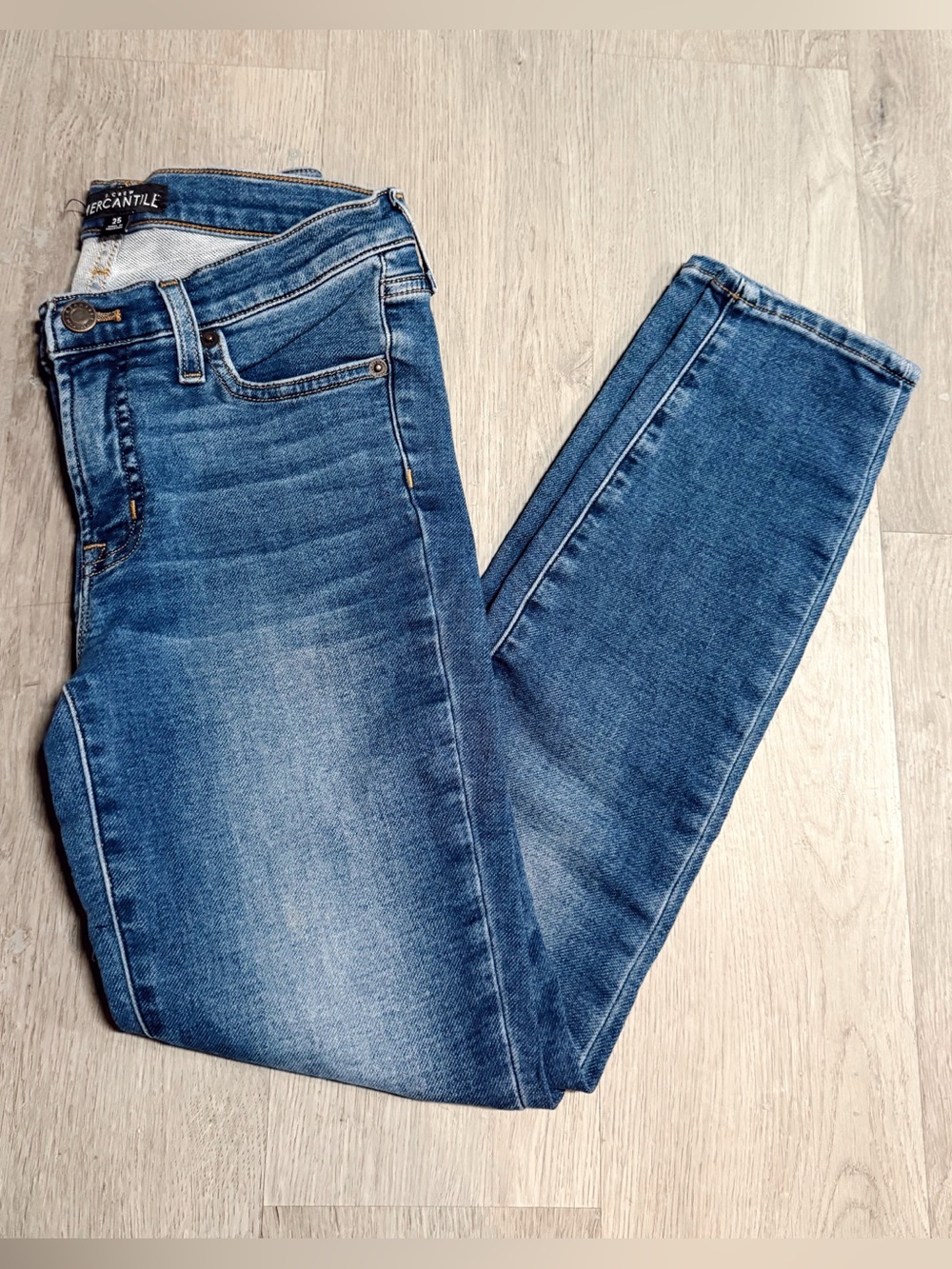 •J.CREW• SKINNY JEANS